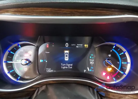 2022 Chrysler Pacifica Hybrid Limited z USA, uszkodzony, nr VIN 2C4RC1S75NR143859